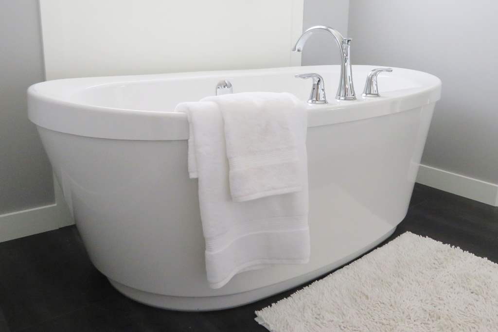 Standalone bath as an example of Luxury Bathrooms we install in Birmingham bathrooms