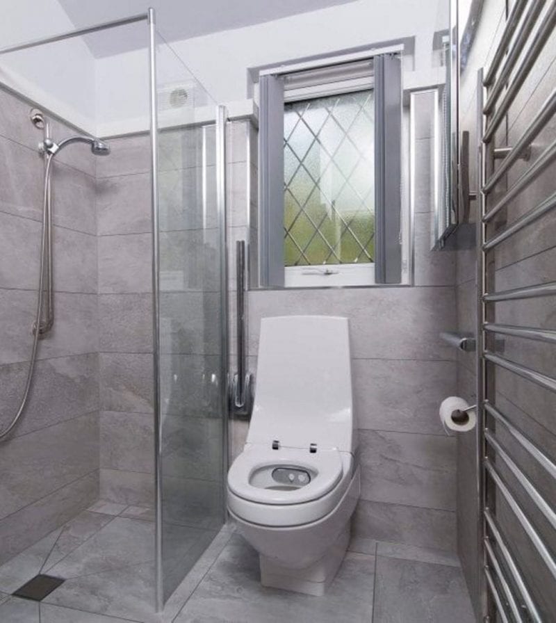 Luxury Wet Rooms Installed in The Midlands by BML Wet Room Installers in Birmingham - Example of a wet room we installed with electric shower, walk in shower and low level toilet